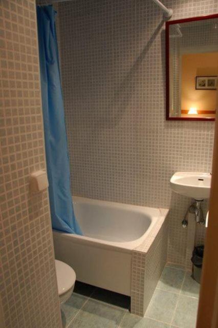 Hostal Baires Barcelona Bilik gambar